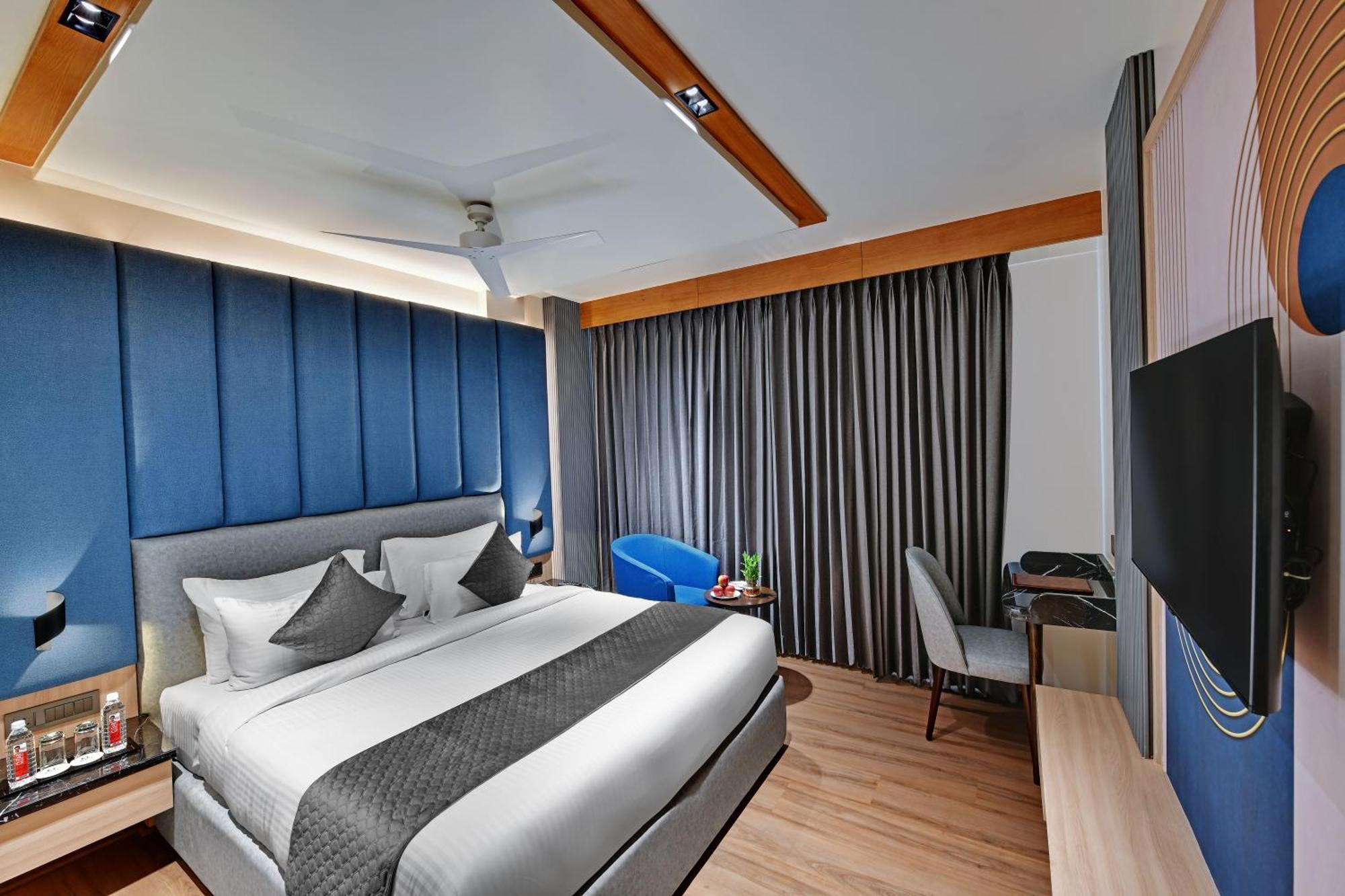 Quality Inn City Centre Varanasi Exterior foto