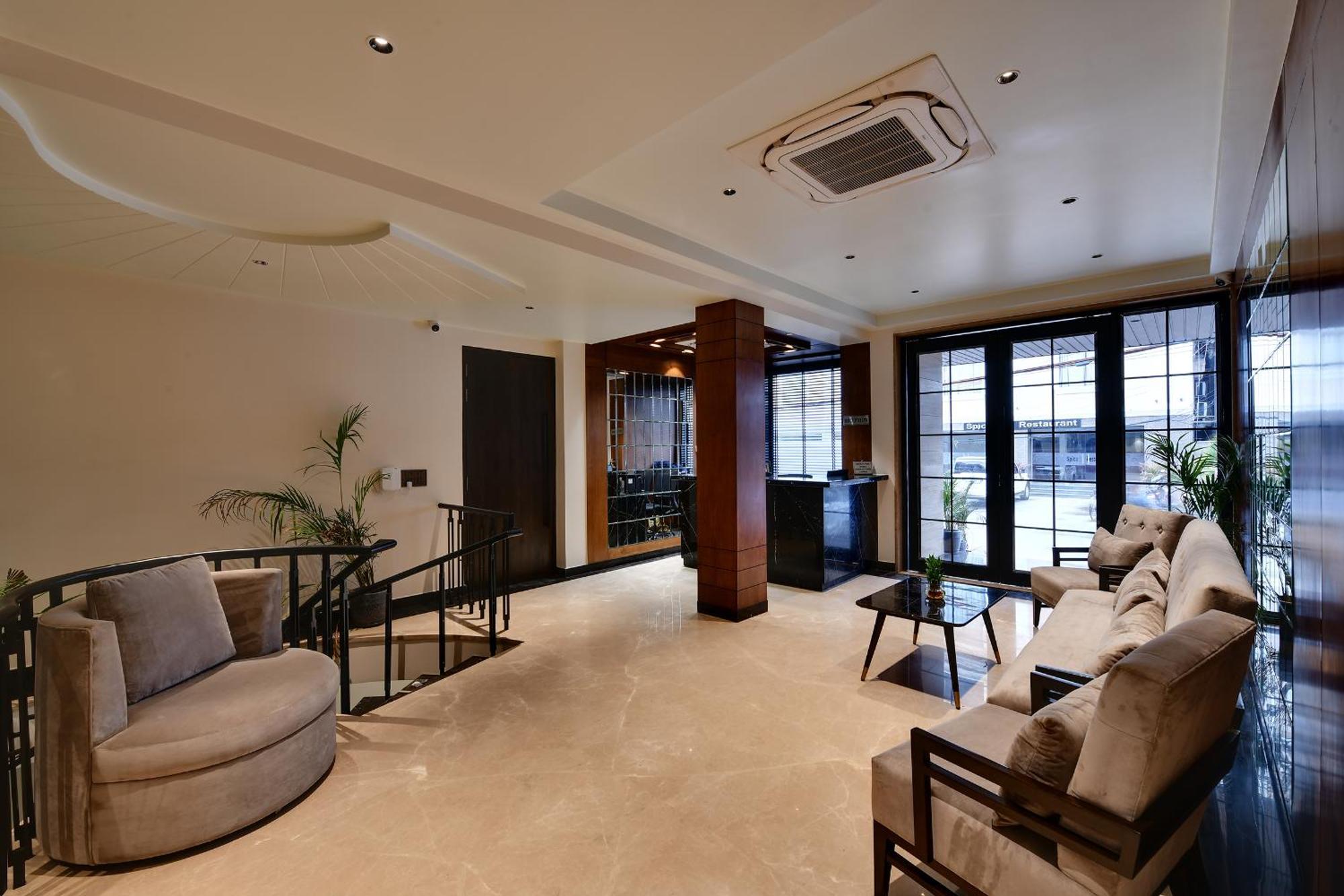 Quality Inn City Centre Varanasi Exterior foto